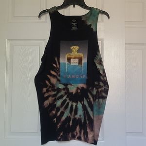 Diamond swirl tie dye tee